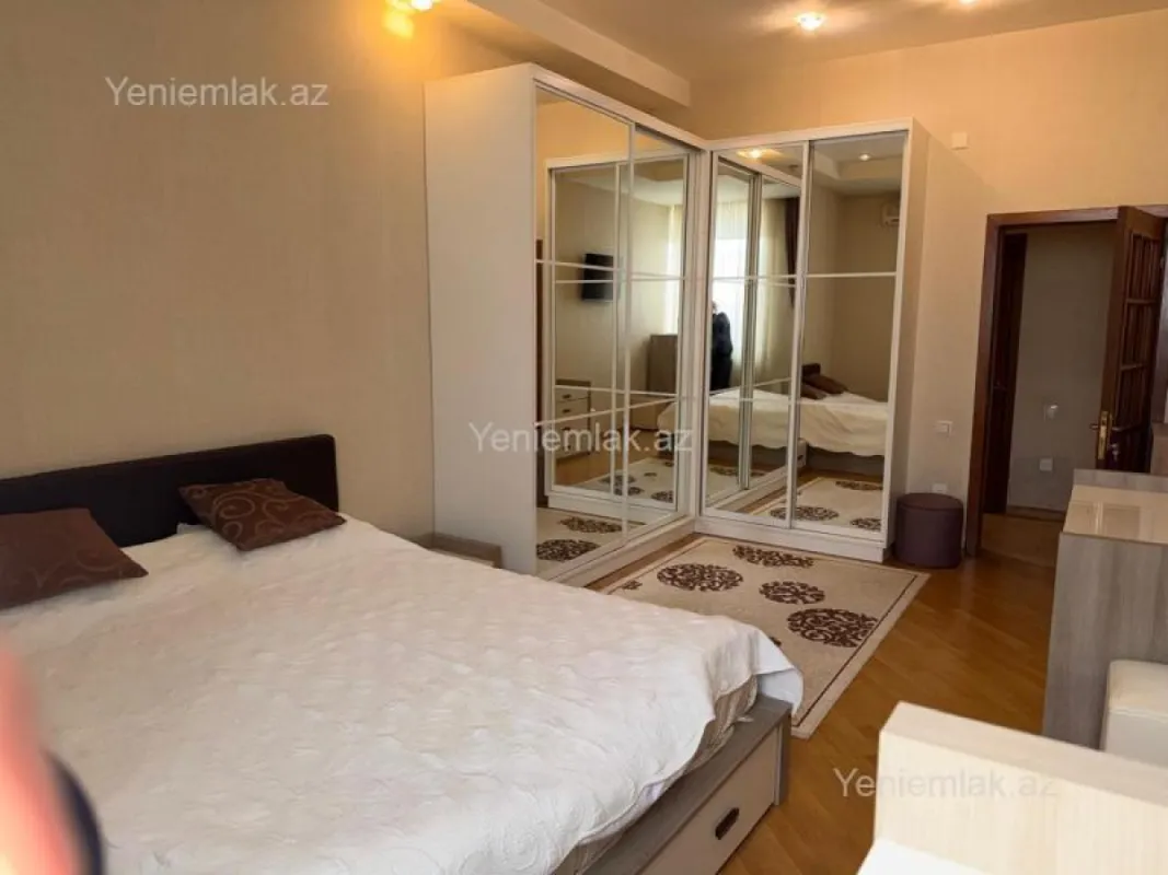 Satılır 2 otaqlı yeni tikili 93 m²