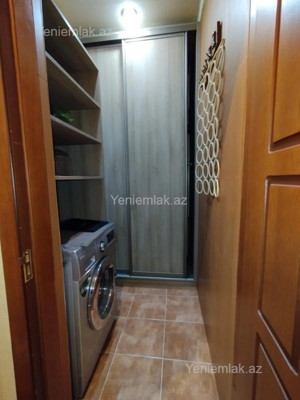 Satılır 2 otaqlı yeni tikili 93 m²