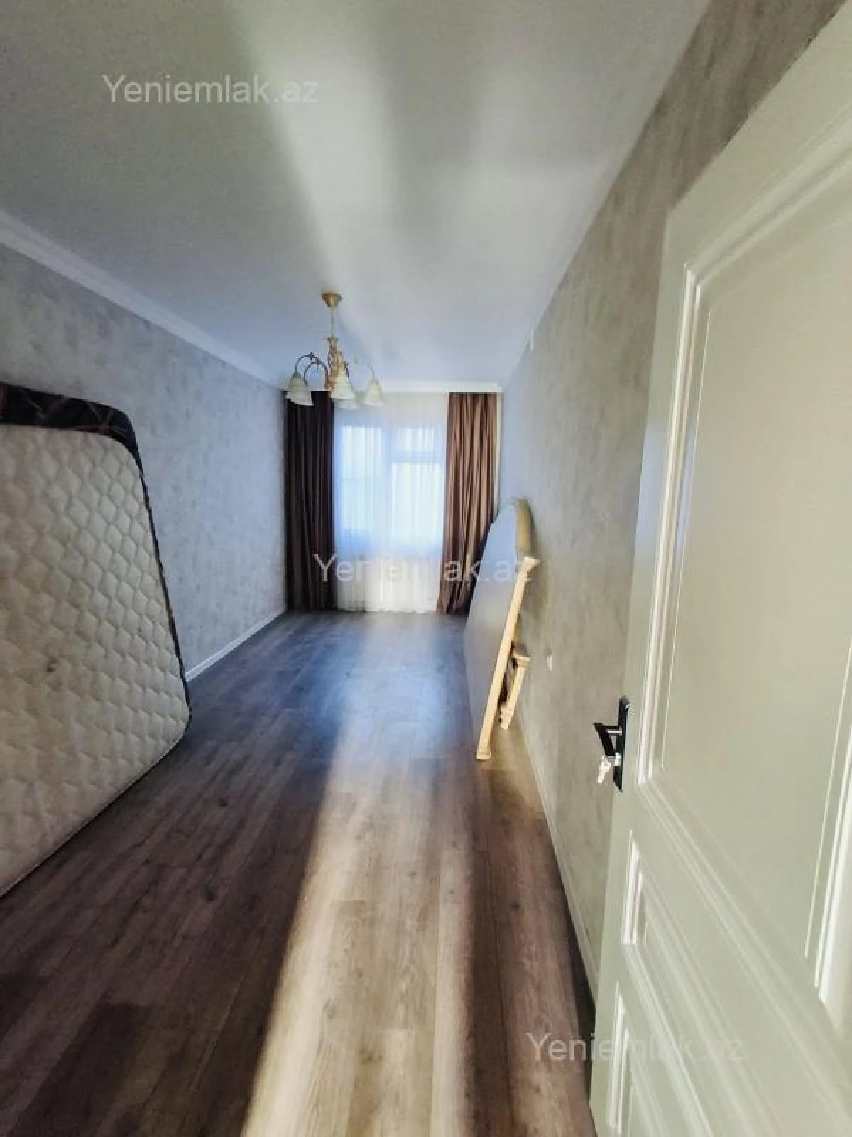 Satılır 2 otaqlı köhnə tikili 50 m²