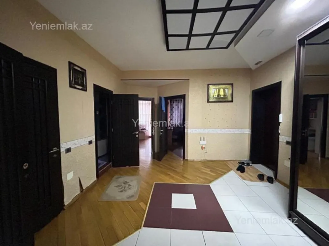 Satılır 3 otaqlı yeni tikili 123 m²