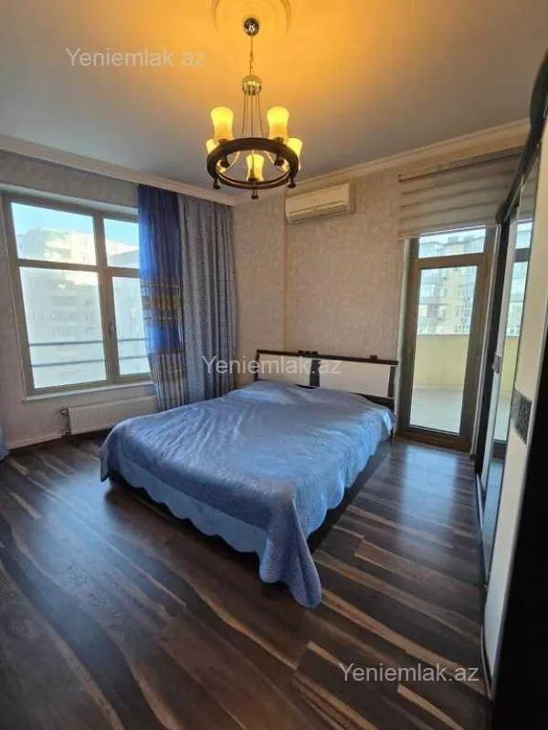 Satılır 3 otaqlı yeni tikili 175 m²