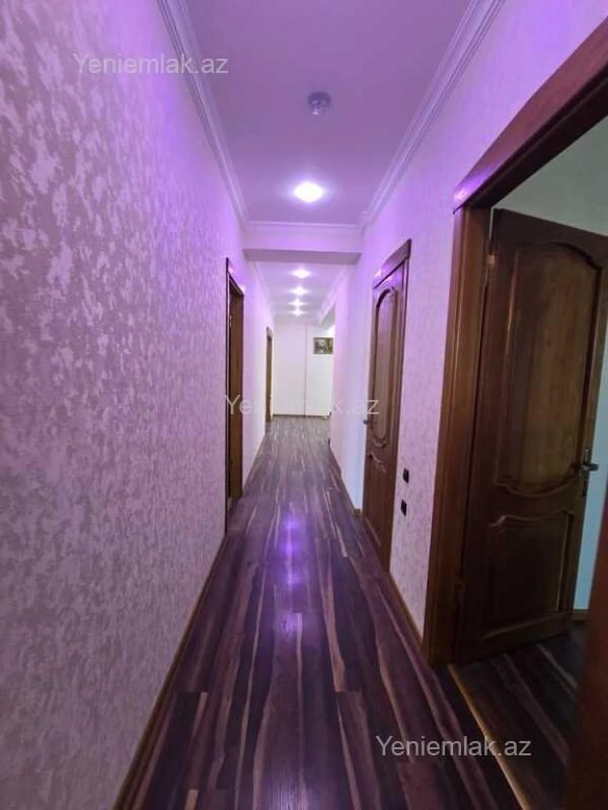 Satılır 3 otaqlı yeni tikili 175 m²