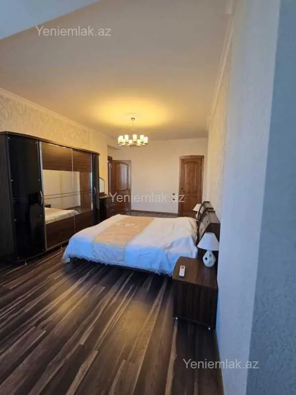 Satılır 3 otaqlı yeni tikili 175 m²