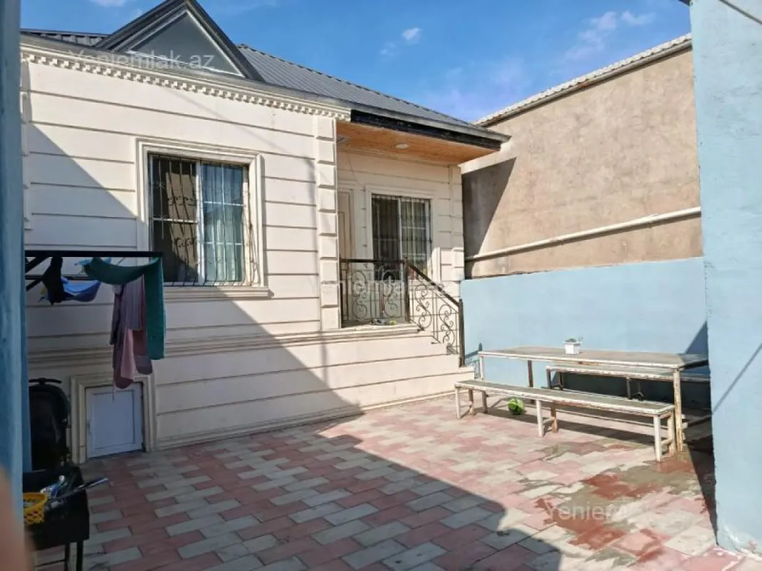 Satılır 3 otaqlı həyət evi 90 m²