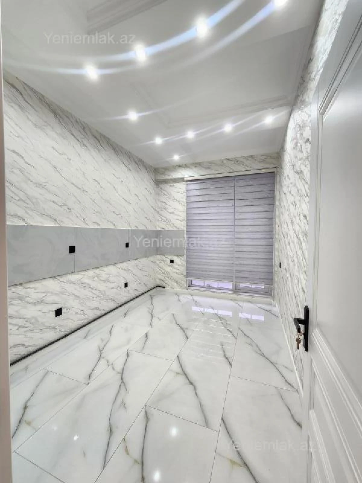 Satılır 3 otaqlı yeni tikili 95 m²