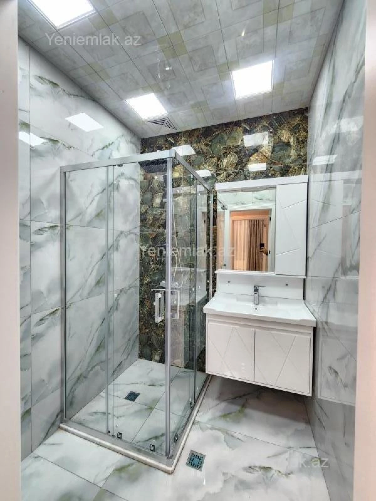 Satılır 3 otaqlı yeni tikili 95 m²