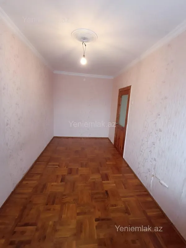 Satılır 4 otaqlı köhnə tikili 85 m²