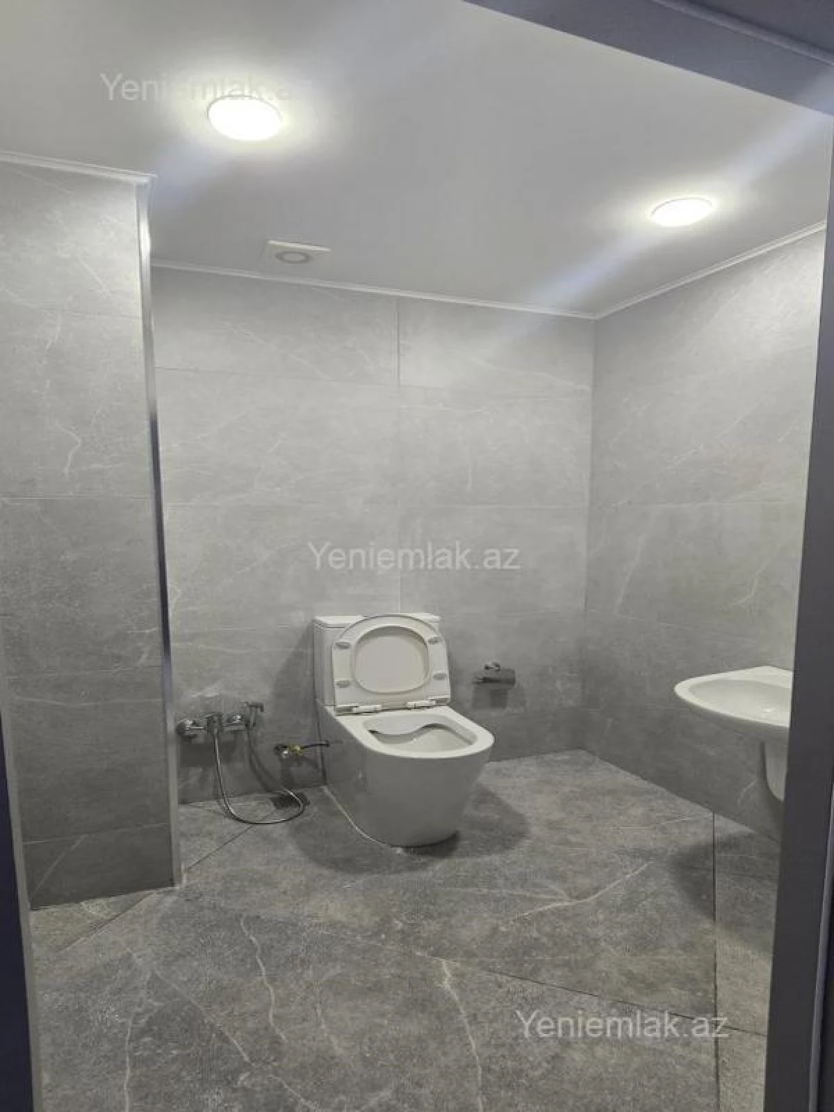 Satılır 15 otaqlı yeni tikili 112 m²