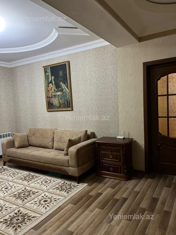 Satılır 3 otaqlı yeni tikili 125 m²