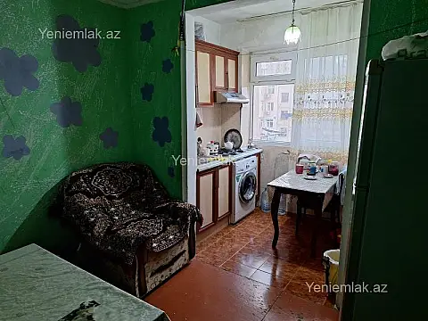 Satılır 2 otaqlı köhnə tikili 65 m²