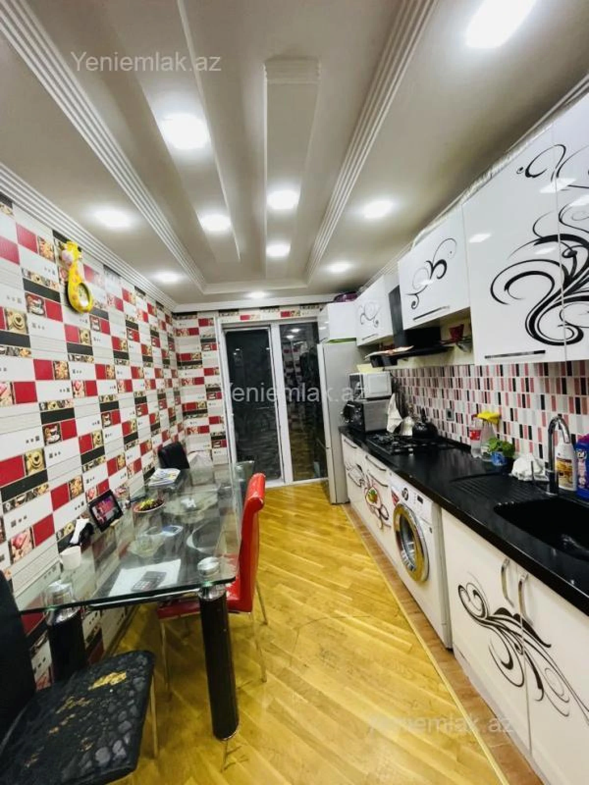 Satılır 3 otaqlı yeni tikili 112 m²