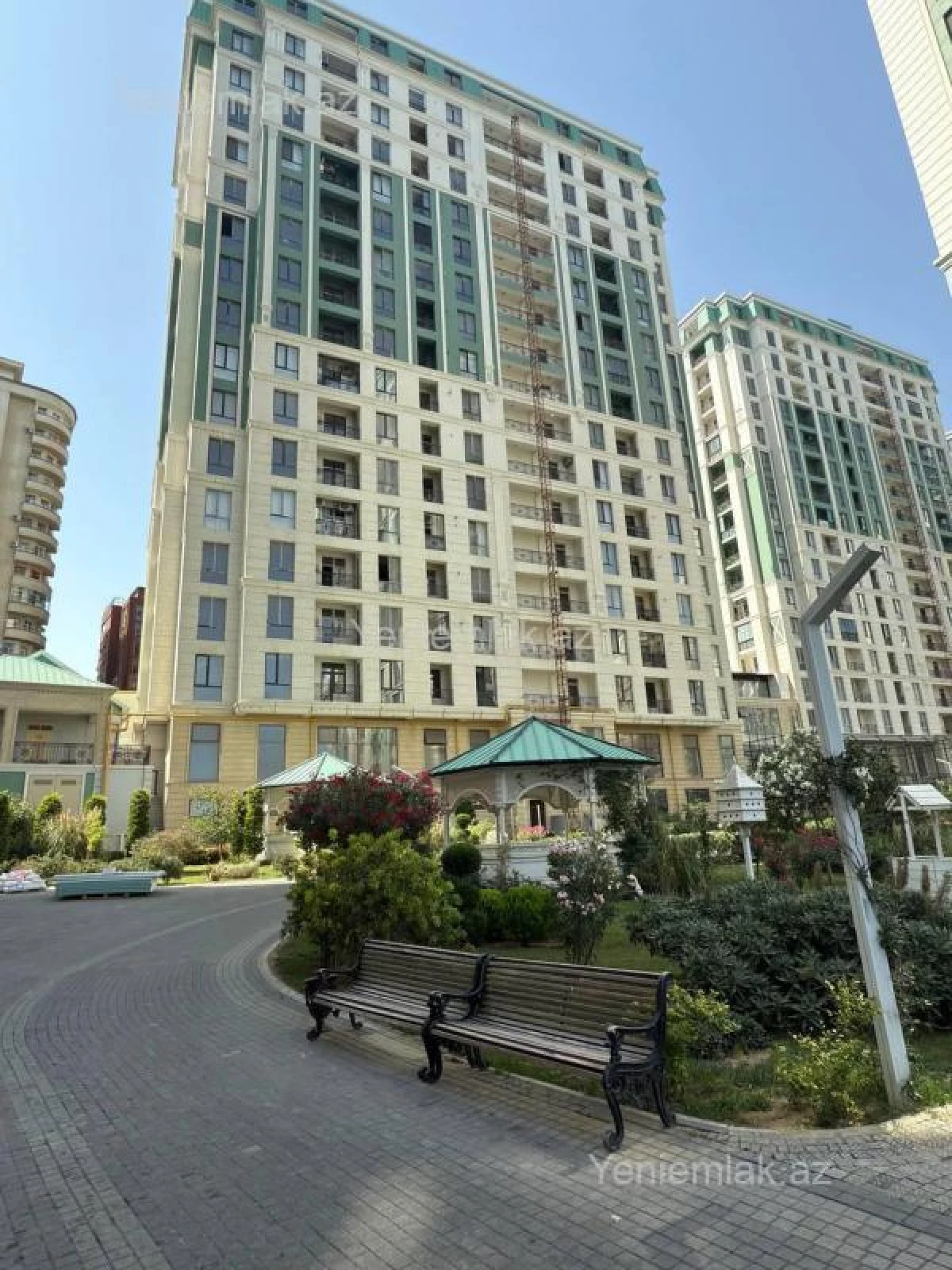 Satılır 2 otaqlı yeni tikili 95 m²