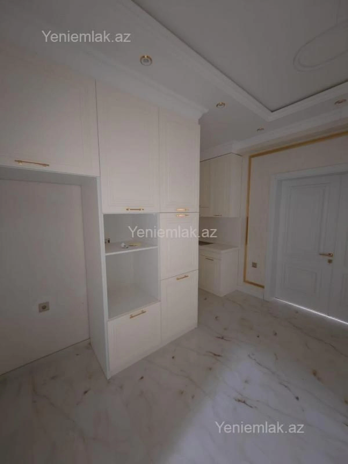 Satılır 2 otaqlı yeni tikili 95 m²
