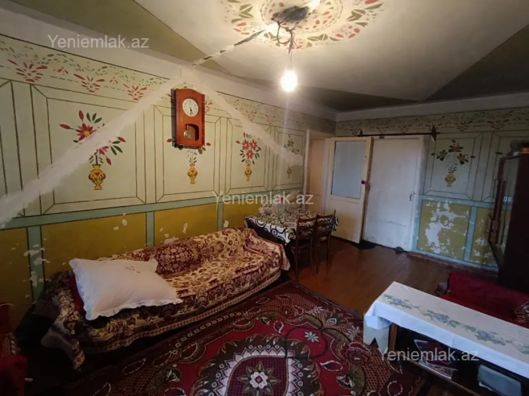 Satılır 3 otaqlı köhnə tikili 70 m²