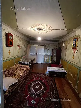 Satılır 3 otaqlı köhnə tikili 70 m²