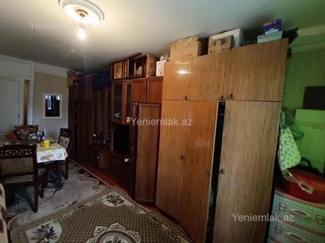 Satılır 3 otaqlı köhnə tikili 70 m²