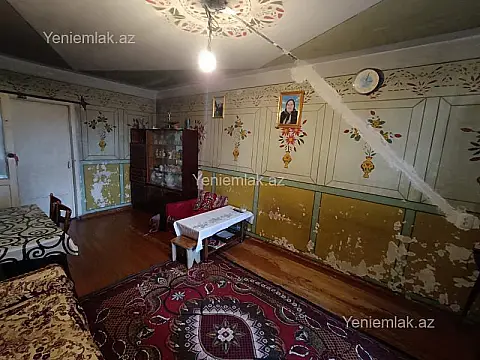 Satılır 3 otaqlı köhnə tikili 70 m²