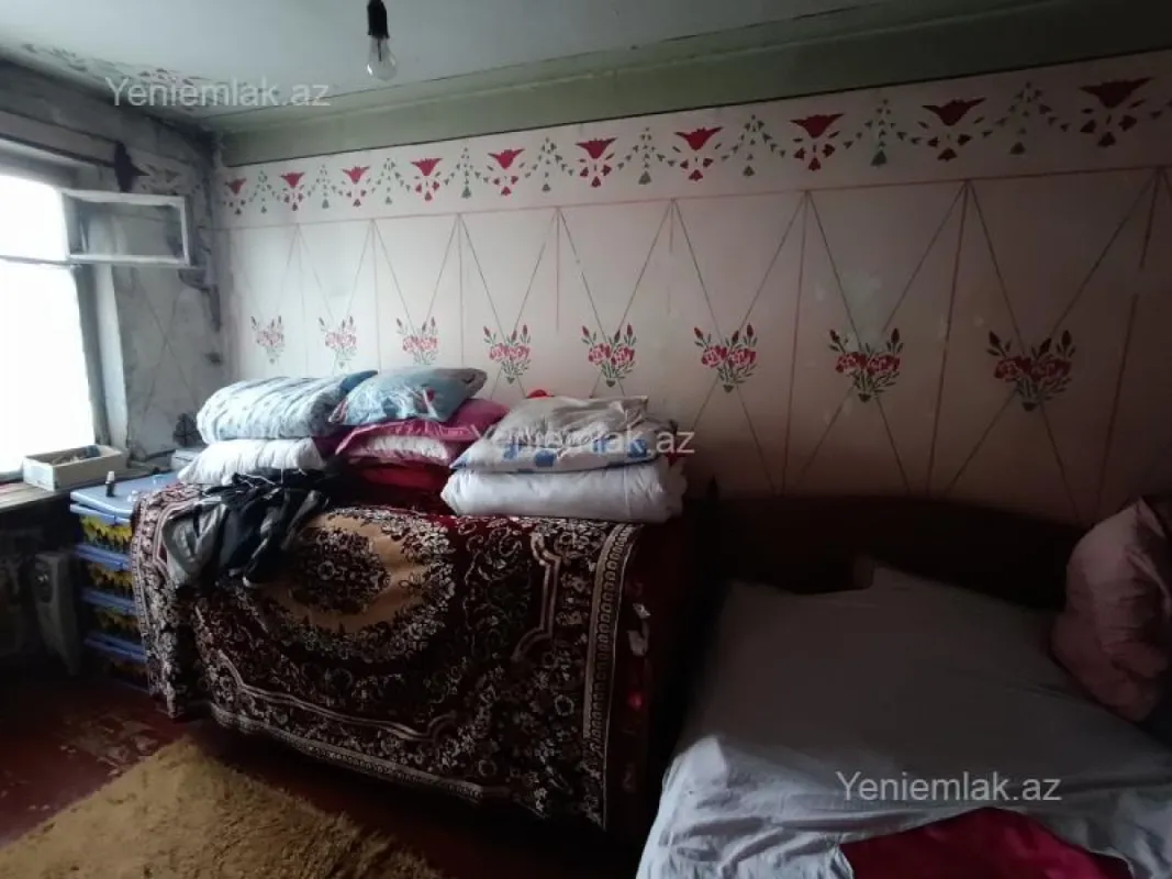 Satılır 3 otaqlı köhnə tikili 70 m²