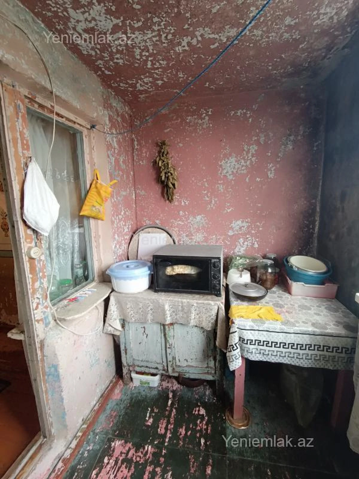 Satılır 3 otaqlı köhnə tikili 70 m²