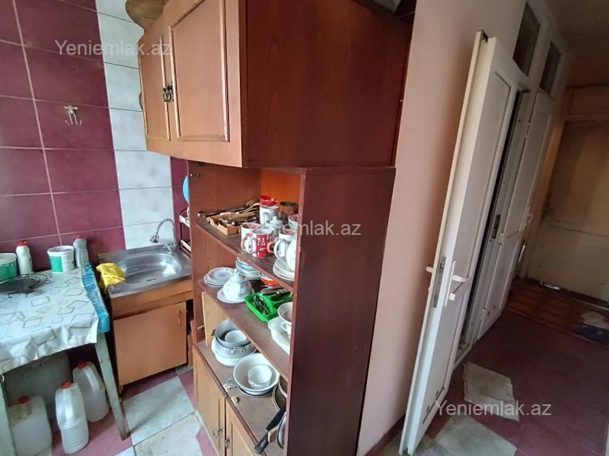 Satılır 3 otaqlı köhnə tikili 70 m²