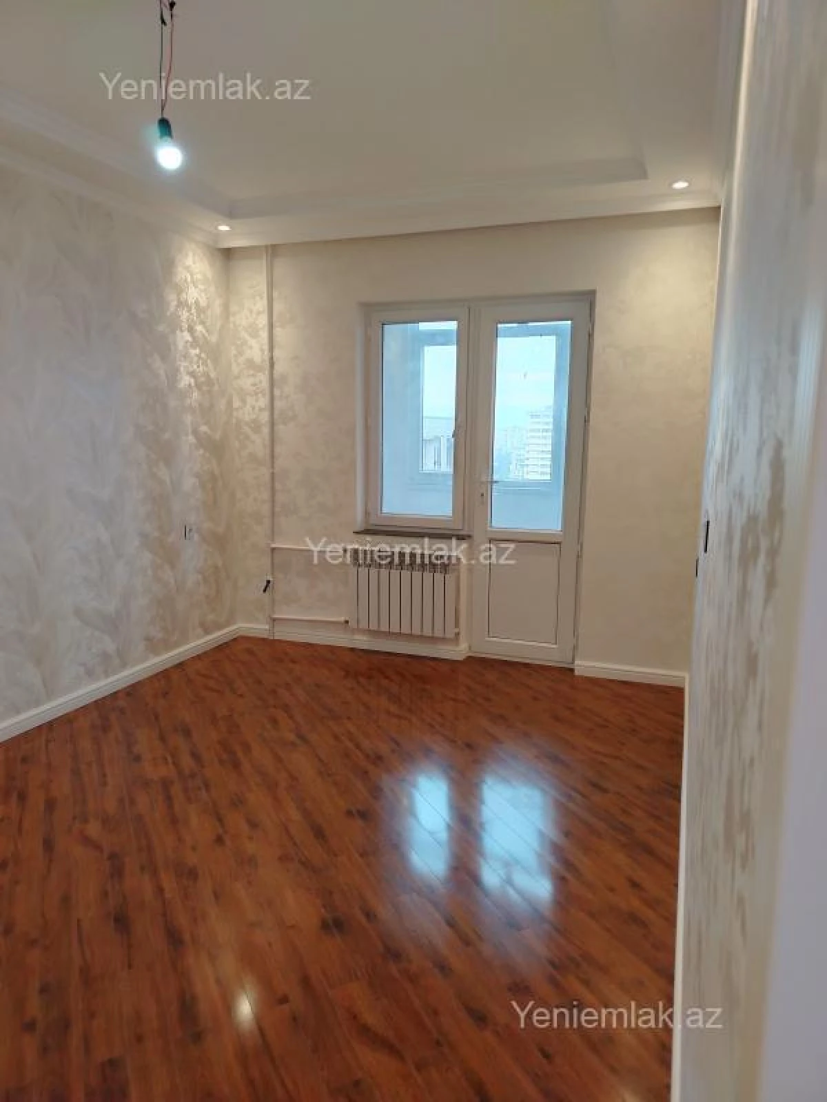 Satılır 2 otaqlı köhnə tikili 60 m²