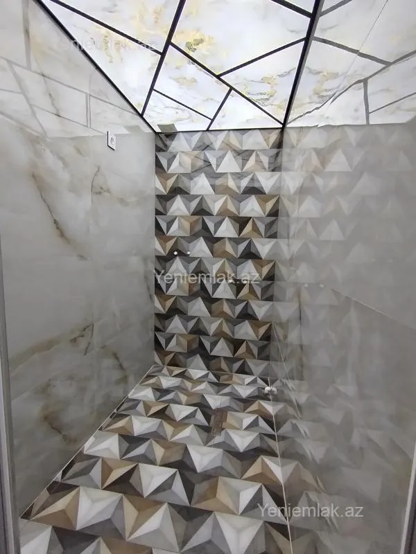 Satılır 2 otaqlı köhnə tikili 60 m²