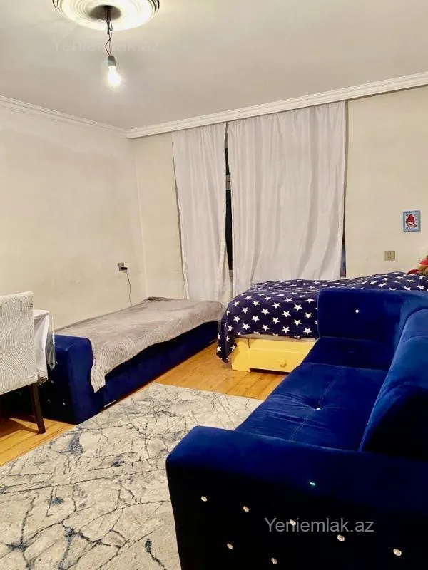 Satılır 1 otaqlı köhnə tikili 33 m²