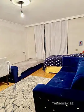 Satılır 1 otaqlı köhnə tikili 33 m²