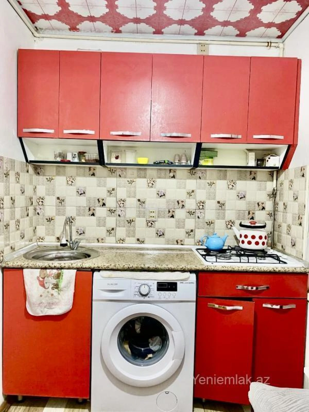 Satılır 1 otaqlı köhnə tikili 33 m²