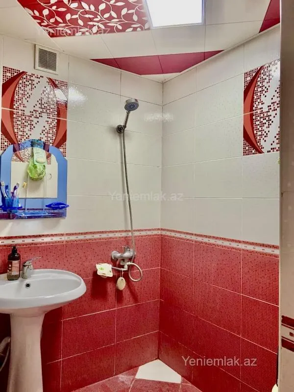 Satılır 1 otaqlı köhnə tikili 33 m²