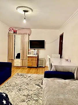 Satılır 1 otaqlı köhnə tikili 33 m²