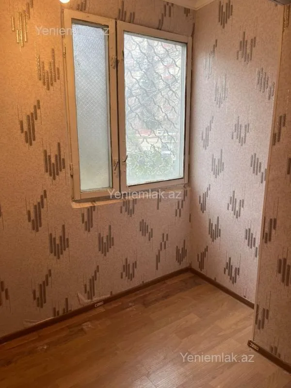 Satılır 2 otaqlı köhnə tikili 35 m²