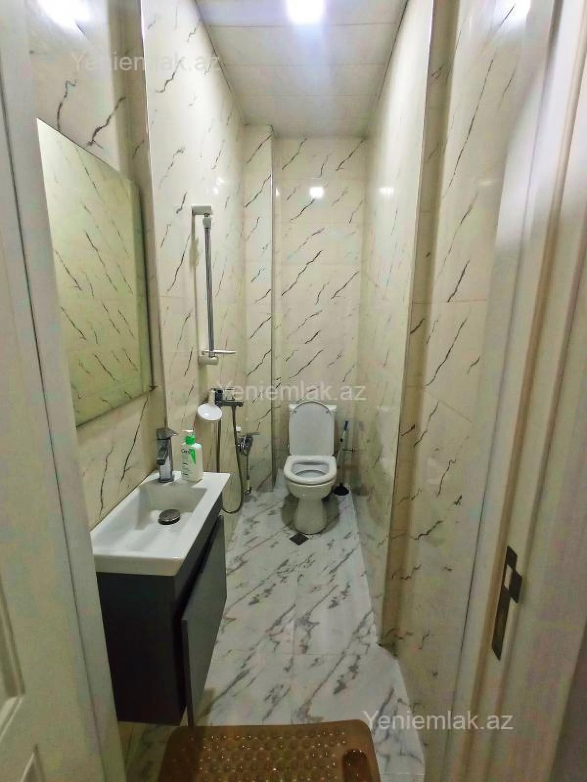 Satılır 2 otaqlı köhnə tikili 40 m²