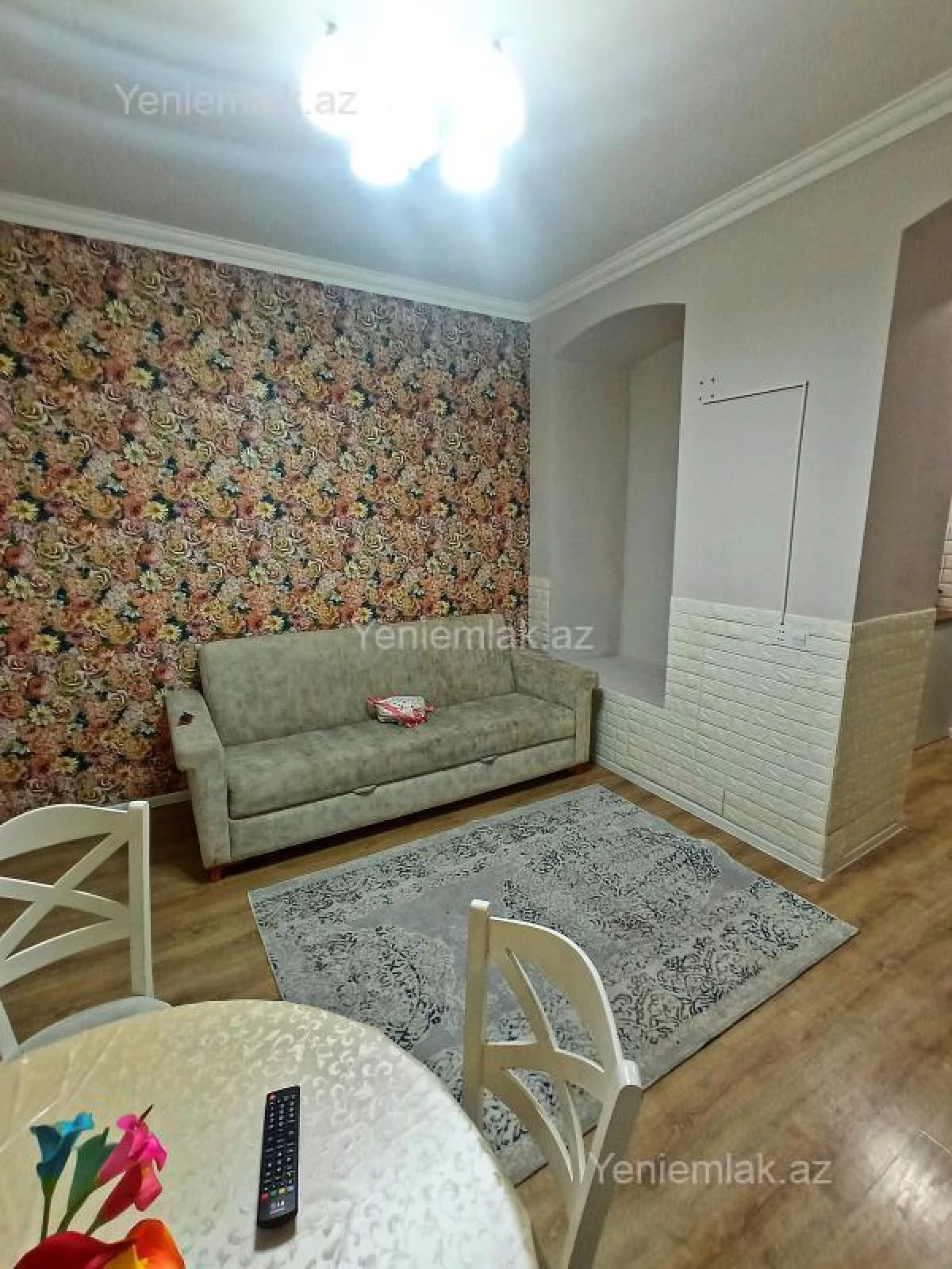 Satılır 2 otaqlı köhnə tikili 40 m²