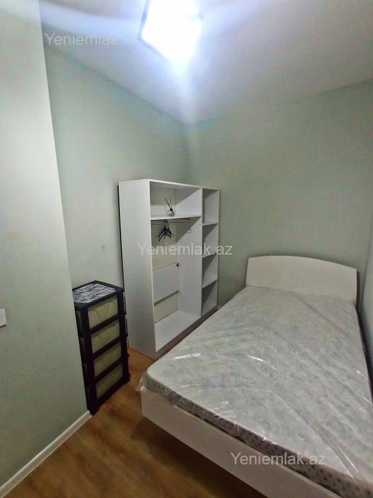 Satılır 2 otaqlı köhnə tikili 40 m²