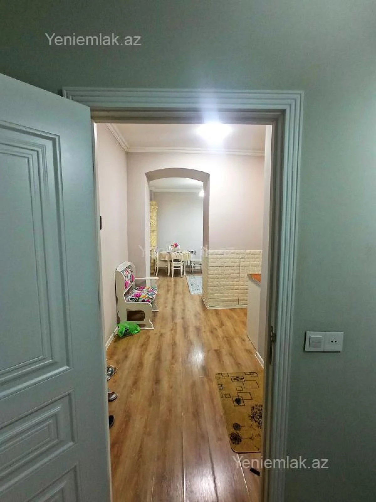 Satılır 2 otaqlı köhnə tikili 40 m²
