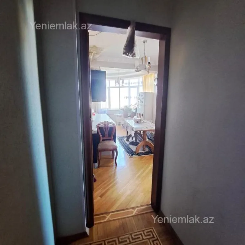 Satılır 3 otaqlı yeni tikili 165 m²