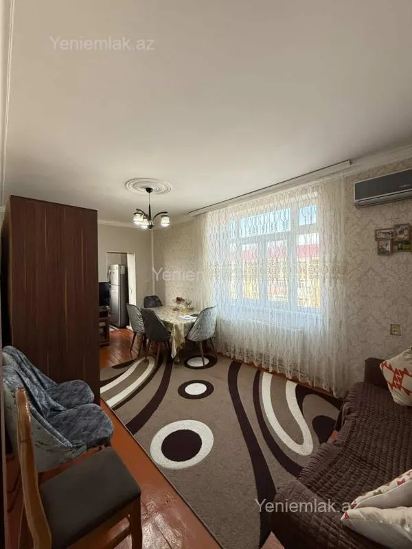 Satılır 1 otaqlı köhnə tikili 36 m²