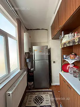 Satılır 1 otaqlı köhnə tikili 36 m²