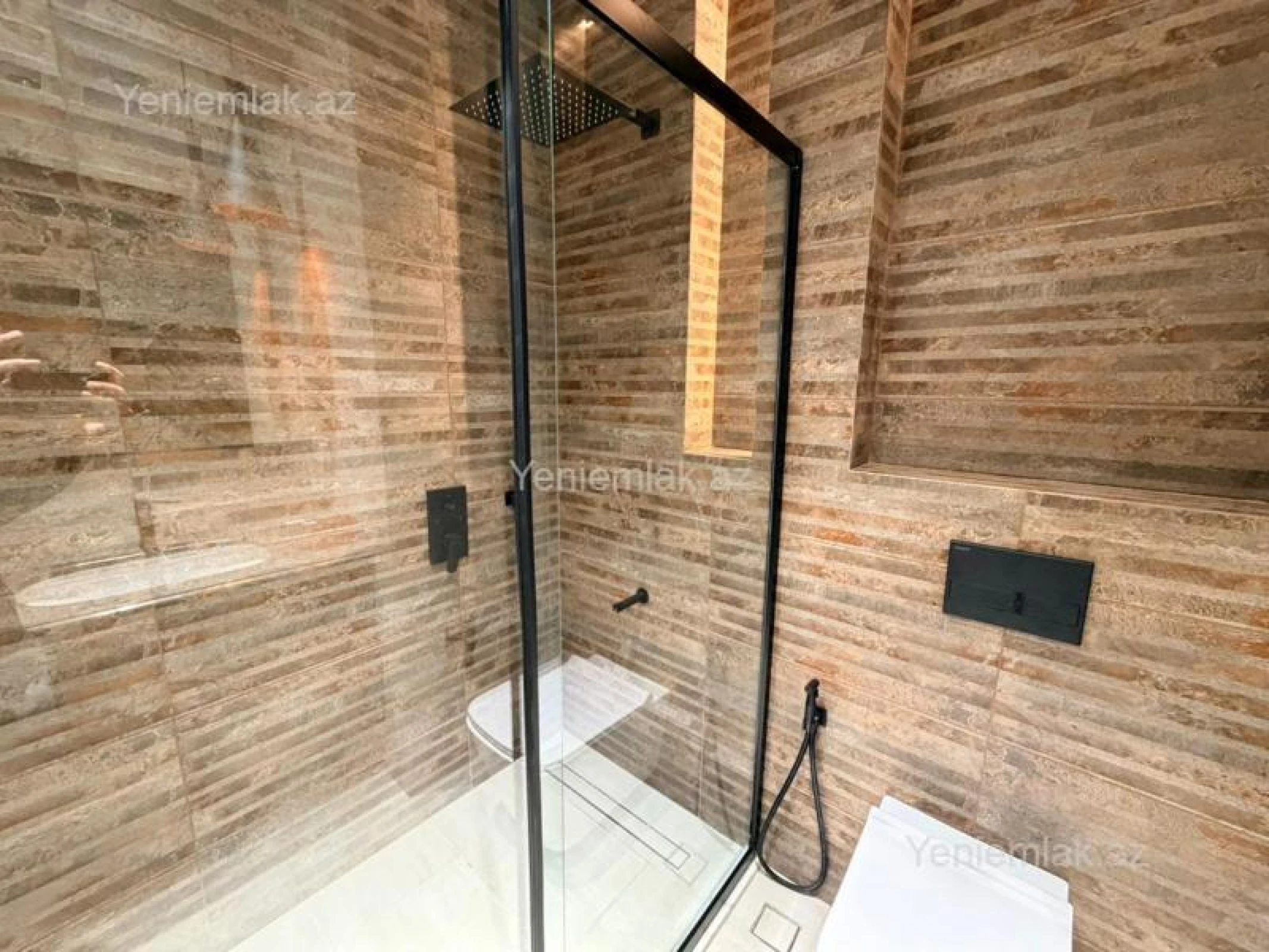 Satılır 2 otaqlı yeni tikili 80 m²