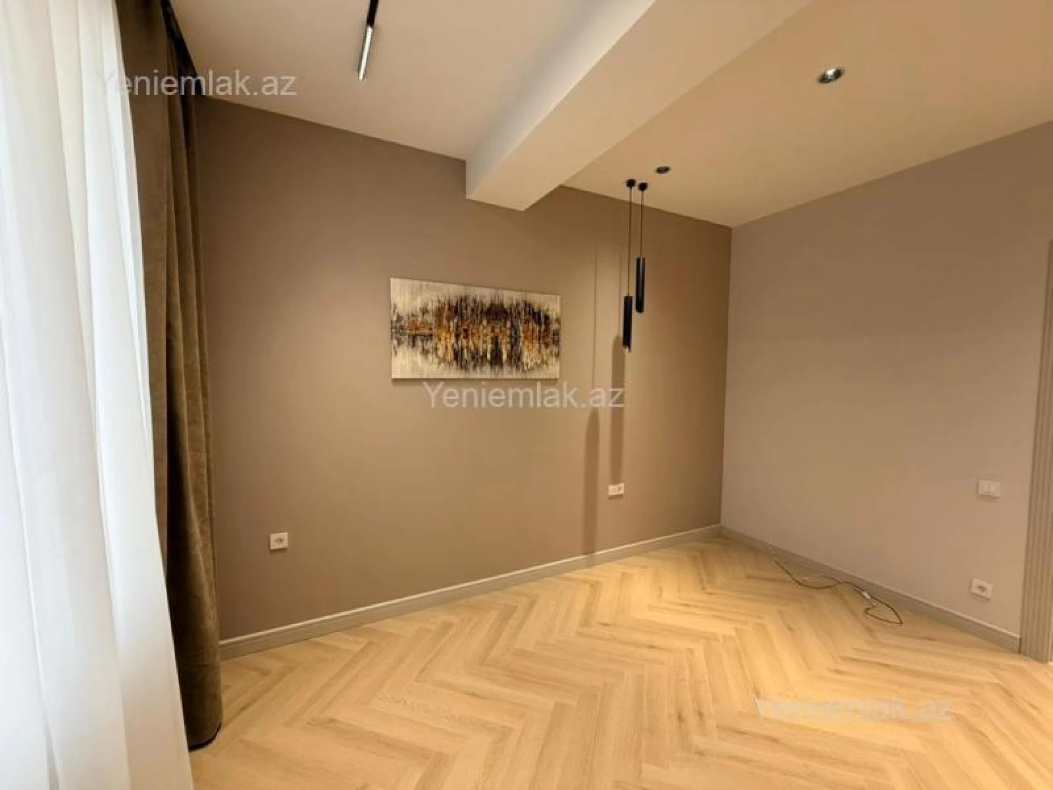 Satılır 2 otaqlı yeni tikili 80 m²