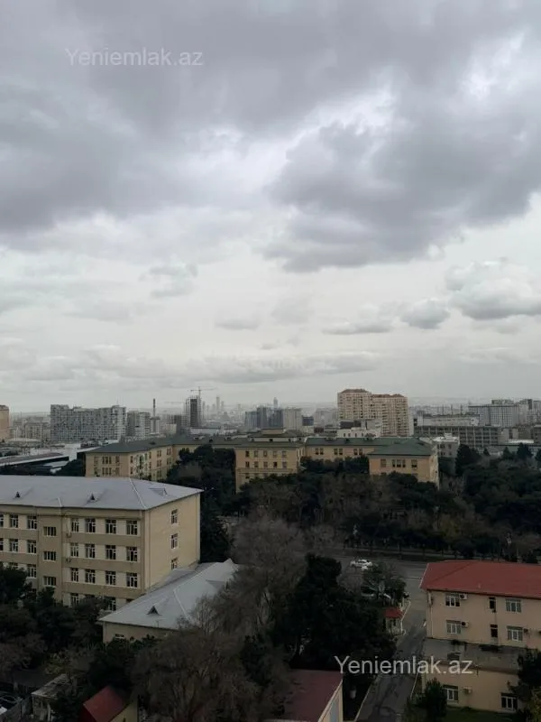 Satılır 2 otaqlı yeni tikili 80 m²