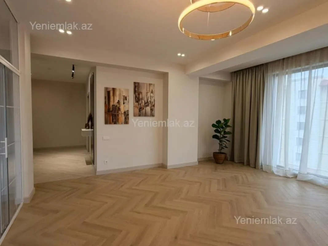 Satılır 2 otaqlı yeni tikili 80 m²