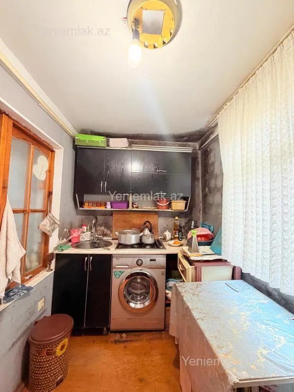 Satılır 2 otaqlı köhnə tikili 47 m²