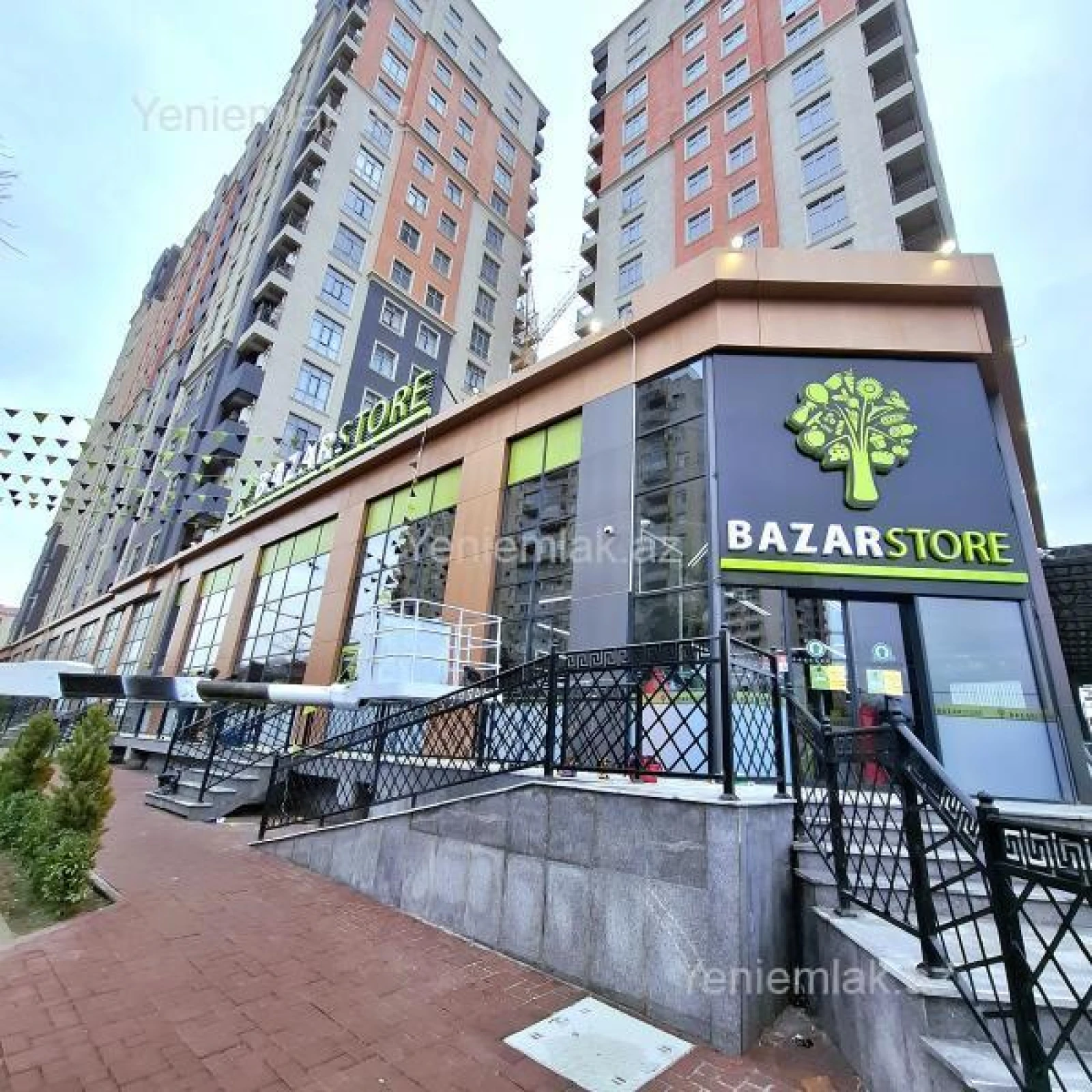 Satılır 4 otaqlı yeni tikili 127 m²