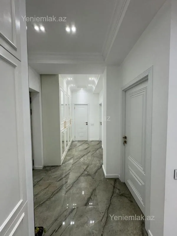 Satılır 3 otaqlı yeni tikili 93 m²