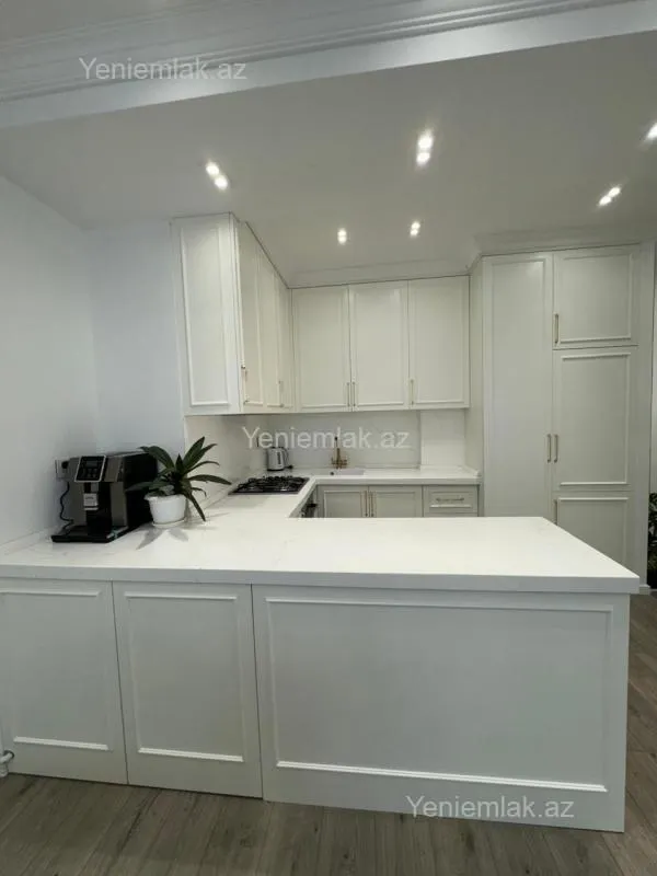 Satılır 3 otaqlı yeni tikili 93 m²