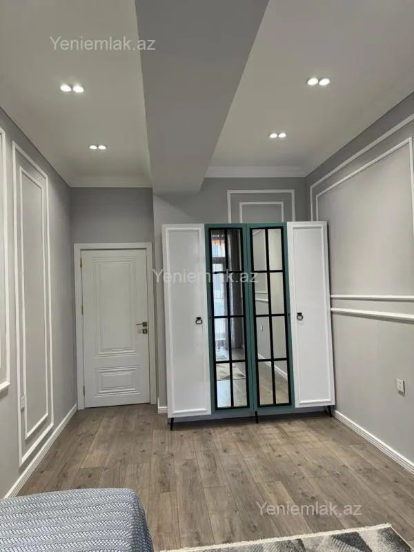 Satılır 3 otaqlı yeni tikili 93 m²