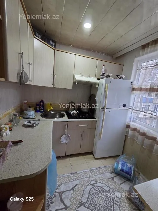 Satılır 2 otaqlı köhnə tikili 54 m²