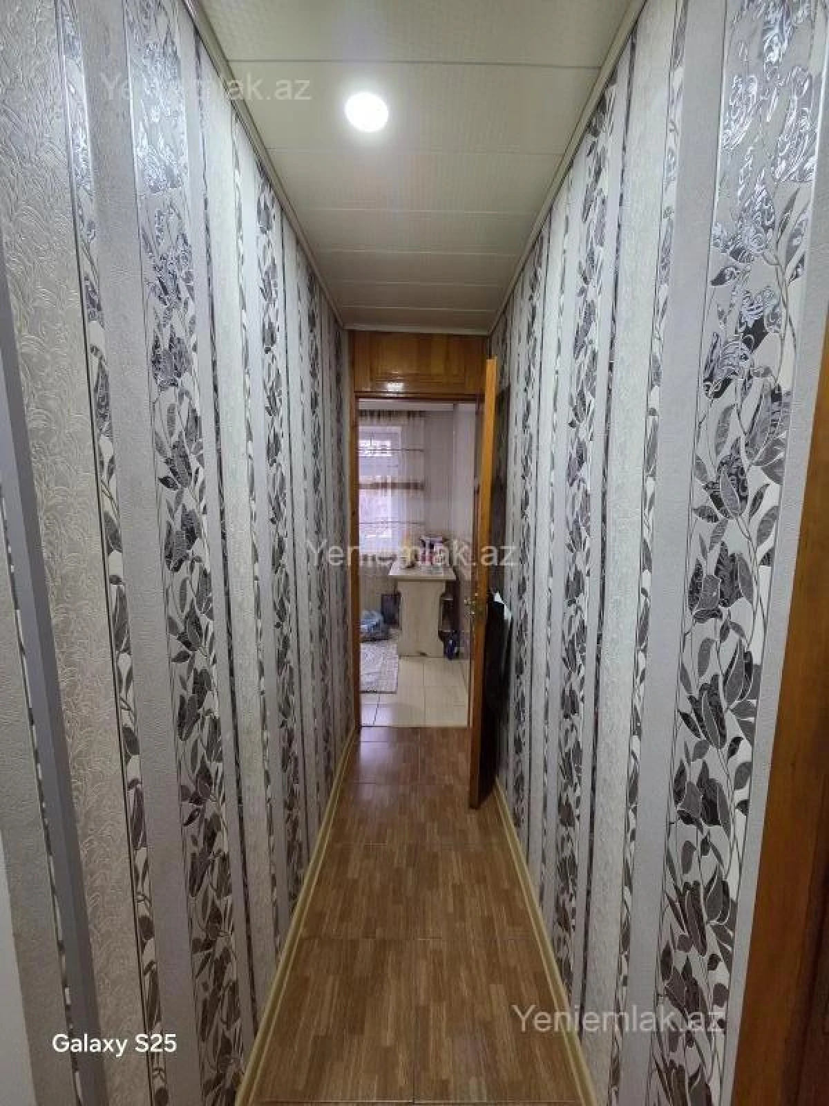 Satılır 2 otaqlı köhnə tikili 54 m²